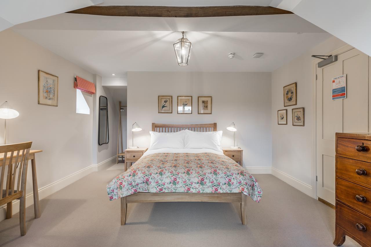 Lawn House Hotel Hatfield  Buitenkant foto